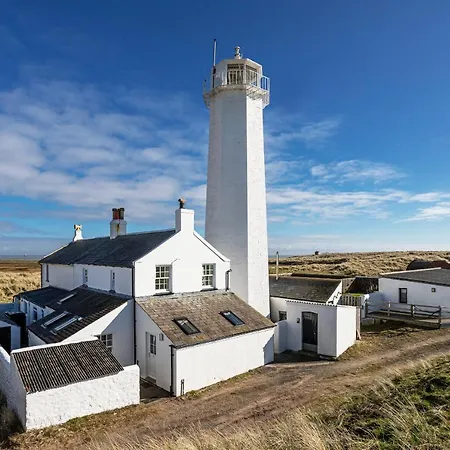 Finest Retreats - Walney Island Lighthouse Holiday home