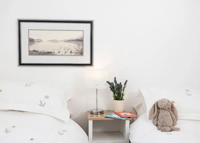 Finest Retreats - Walney Island Lighthouse *