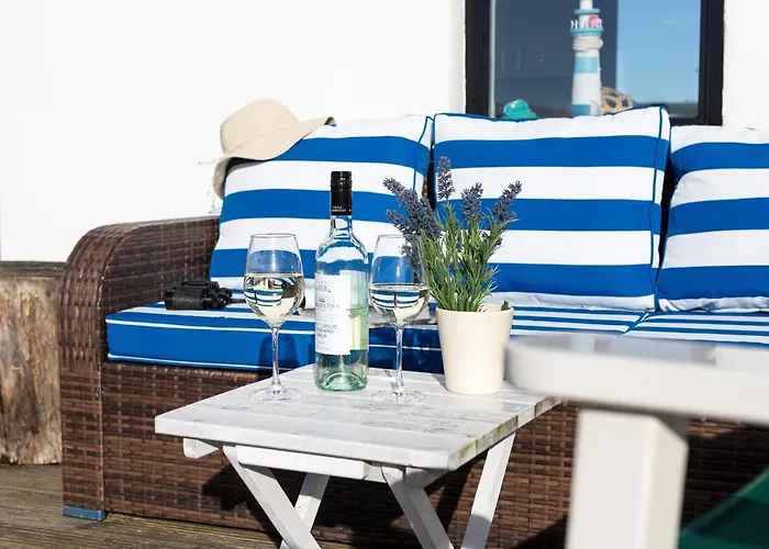 Finest Retreats - Walney Island Lighthouse Holiday home Rampside